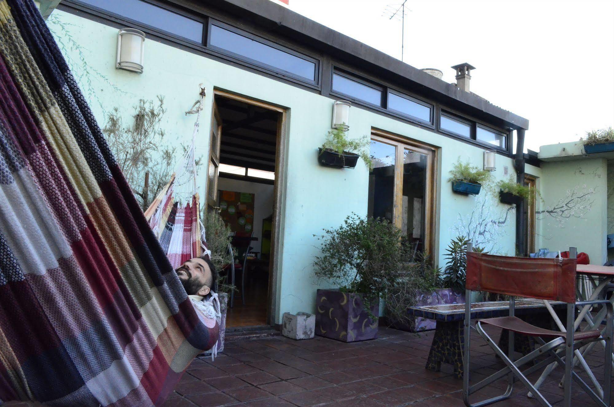 Garden House Hostel Buenos Aires Exterior photo